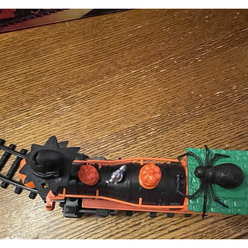 Vtg New Bright Haunted Halloween Express Train Set 1995 Lights Spooky CIB Works